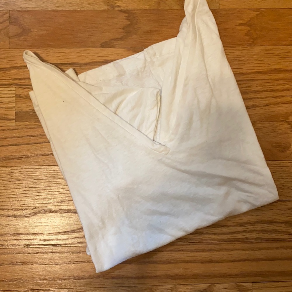 Zara v neck tee